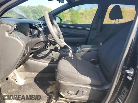 2023 Hyundai Santa Cruz SEL with VIN 5NTJCDAE5PH046807, listed as a Copart auction lot 67962445 with 31,489 mi miles and Salvage title. Bid and sale history available at DreamBid. Image 7.