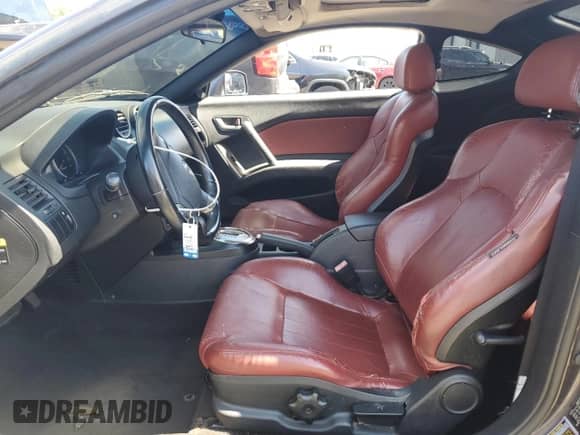 2008 Hyundai Tiburon GT с VIN KMHHN66F78U286058, выставлен на аукционе Copart как лот 71844705 с пробегом 85 343 миль миль и Списание • Salvage title. История ставок и продаж доступна на DreamBid. Изображение 7.