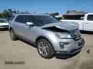 2018 Ford Explorer Limited с VIN 1FM5K7F86JGA43607, выставлен на аукционе Copart как лот 71993575 с пробегом 85 151 миль миль и Списание • Salvage title. История ставок и продаж доступна на DreamBid. Изображение 4.