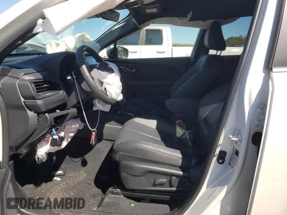 2025 Subaru Forester Limited z VIN JF2SLDRC9SH443774, wystawiony jako Copart lot #70227225 z przebiegiem 4 782 mil mil oraz Szkoda całkowita • Salvage title. Historia ofert i sprzedaży dostępna na DreamBid. Obrazek 7.