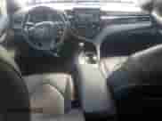 2023 Toyota Camry SE z VIN 4T1G11AK0PU099970, wystawiony jako Copart lot #81045445 z przebiegiem 32 846 mil mil oraz Szkoda całkowita • Salvage title. Historia ofert i sprzedaży dostępna na DreamBid. Obrazek 8.