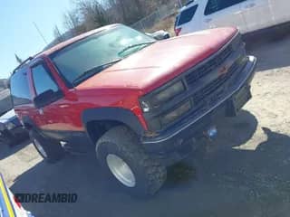 1999 Chevrolet Tahoe с VIN 3GNEK18R7XG189820, выставлен на аукционе IAAI как лот 41631906 с пробегом 212 720 миль миль и . История ставок и продаж доступна на DreamBid. Изображение 1.