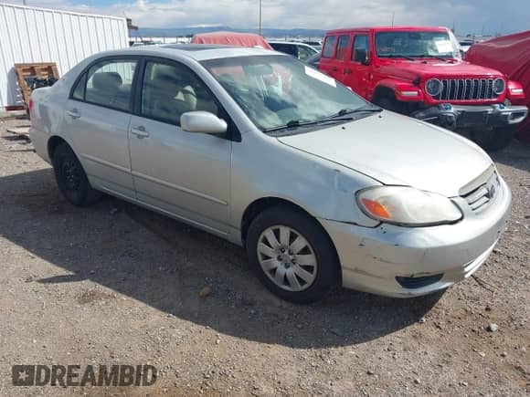 2004 Toyota Corolla CE z VIN 1NXBR38E94Z280656, wystawiony jako IAAI lot #43231431 z przebiegiem 220 605 mil mil oraz . Historia ofert i sprzedaży dostępna na DreamBid. Obrazek 1.