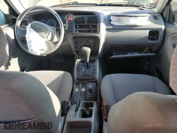 2001 Chevrolet Tracker with VIN 2CNBJ13C016901391, listed as a Copart auction lot 70688555 with Not provided miles and Clean title. Bid and sale history available at DreamBid. Image 8.