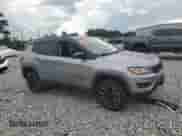 2019 Jeep Compass Trailhawk с VIN 3C4NJDDB7KT747882, выставлен на аукционе Copart как лот 68181965 с пробегом 94 339 миль миль и Списание • Salvage title. История ставок и продаж доступна на DreamBid. Изображение 4.