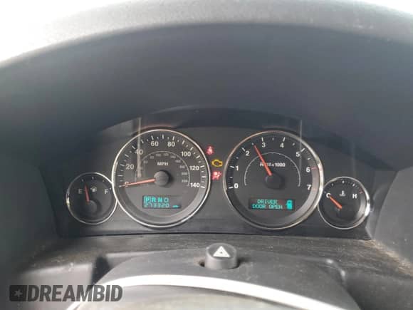2007 Jeep Commander Overland with VIN 1J8HG68277C621731, listed as a Copart auction lot 67014105 with 273,320 mi miles and Clean title. Bid and sale history available at DreamBid. Image 9.