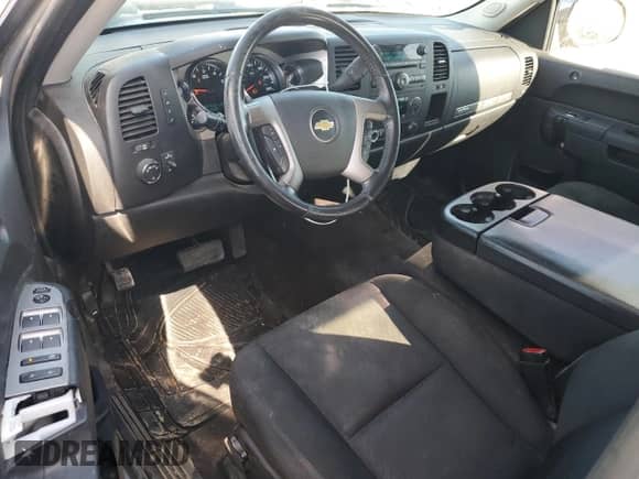 2013 Chevrolet Silverado 1500 LT z VIN 1GCRCSE06DZ106537, wystawiony jako Copart lot #86861125 z przebiegiem 118 938 mil mil oraz Szkoda całkowita • Salvage title. Historia ofert i sprzedaży dostępna na DreamBid. Obrazek 8.