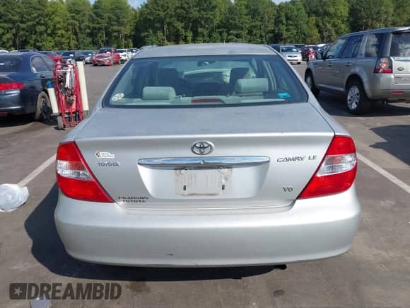 2002 Toyota Camry XLE с VIN 4T1BF32K02U523386, выставлен на аукционе IAAI как лот 43270837 с пробегом 175 022 миль миль и . История ставок и продаж доступна на DreamBid. Изображение 16.