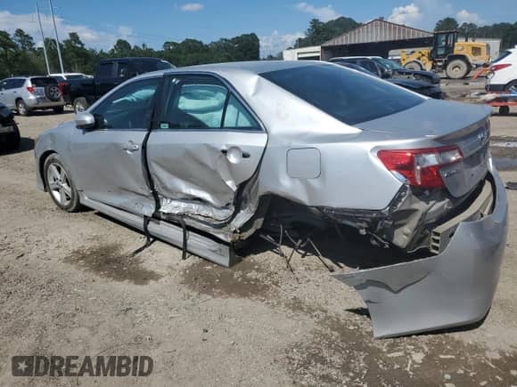 2014 Toyota Camry LE с VIN 4T1BF1FKXEU755951, выставлен на аукционе Copart как лот 64700355 с пробегом 162 254 миль миль и Списание • Salvage title. История ставок и продаж доступна на DreamBid. Изображение 2.