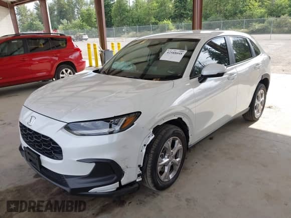2024 Honda HR-V LX with VIN 3CZRZ2H39RM756065, listed as a IAAI auction lot 42588048 with 6,796 mi miles and . Bid and sale history available at DreamBid. Image 2.