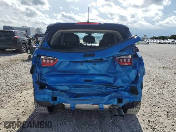 2021 Jeep Compass Latitude z VIN 3C4NJCBBXMT560071, wystawiony jako Copart lot #61250225 z przebiegiem 34 516 mil mil oraz Szkoda całkowita • Salvage title. Historia ofert i sprzedaży dostępna na DreamBid. Obrazek 6.