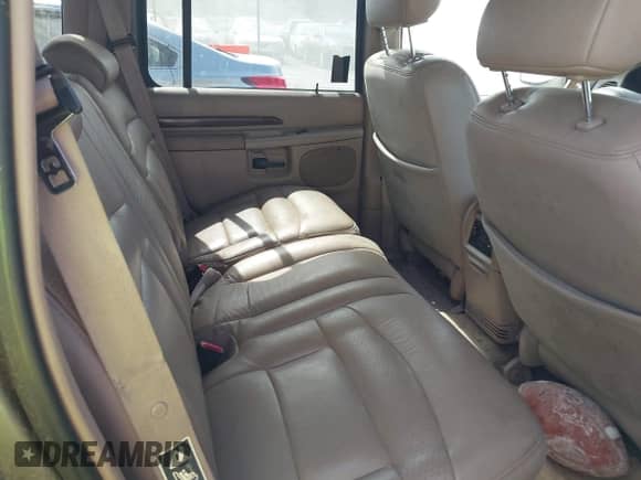 2000 Ford Explorer with VIN 1FMZU75E6YZB71590, listed as a IAAI auction lot 42757239 with 122,876 mi miles and . Bid and sale history available at DreamBid. Image 8.