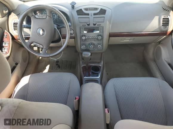 2007 Chevrolet Malibu 1LT z VIN 1G1ZT58F57F122180, wystawiony jako Copart lot #83824735 z przebiegiem 197 638 mil mil oraz Szkoda całkowita • Salvage title. Historia ofert i sprzedaży dostępna na DreamBid. Obrazek 8.