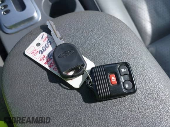 2005 Ford Freestyle SEL с VIN 1FMDK02125GA61393, выставлен на аукционе IAAI как лот 42816523 с пробегом Не указан миль и . История ставок и продаж доступна на DreamBid. Изображение 11.