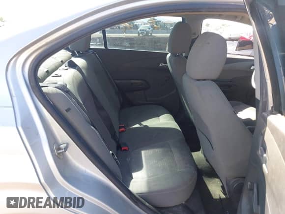 2013 Chevrolet Sonic LS с VIN 1G1JA5SH1D4239999, выставлен на аукционе IAAI как лот 43470887 с пробегом Не указан миль и . История ставок и продаж доступна на DreamBid. Изображение 8.