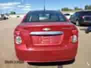 2012 Chevrolet Sonic LT z VIN 1G1JC5SH8C4174741, wystawiony jako Copart lot #85367645 z przebiegiem 89 897 mil mil oraz Czysty tytuł • Clean title. Historia ofert i sprzedaży dostępna na DreamBid. Obrazek 6.
