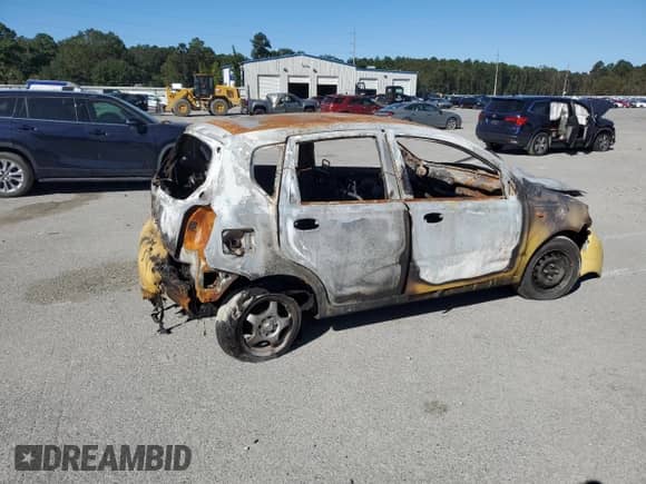 2004 Chevrolet Aveo с VIN KL1TD62634B144021, выставлен на аукционе Copart как лот 75737624 с пробегом Не указан миль и На запчасти • Non repairable. История ставок и продаж доступна на DreamBid. Изображение 3.