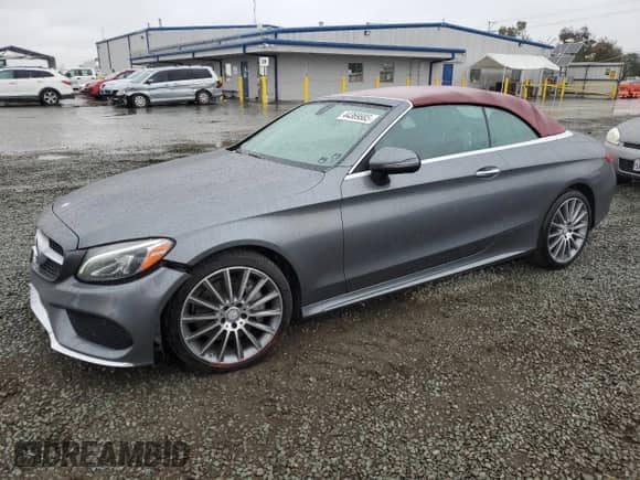 2017 Mercedes-Benz C 300 с VIN WDDWK4JB7HF425161, выставлен на аукционе Copart как лот 44369885 с пробегом 90 231 миль миль и Списание • Salvage title. История ставок и продаж доступна на DreamBid. Изображение 1.