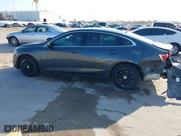 2018 Chevrolet Malibu LT с VIN 1G1ZD5ST8JF235320, выставлен на аукционе IAAI как лот 43482165 с пробегом 69 975 миль миль и . История ставок и продаж доступна на DreamBid. Изображение 3.