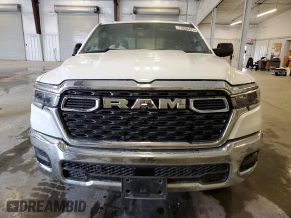 2025 Ram 1500 Tradesman z VIN 1C6RRFCG5SN554561, wystawiony jako Copart lot #70898475 z przebiegiem 5 751 mil mil oraz Szkoda całkowita • Salvage title. Historia ofert i sprzedaży dostępna na DreamBid. Obrazek 5.