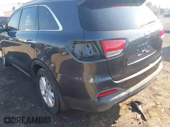 2017 Kia Sorento LX z VIN 5XYPG4A33HG218496, wystawiony jako IAAI lot #42940705 z przebiegiem 167 588 mil mil oraz . Historia ofert i sprzedaży dostępna na DreamBid. Obrazek 21.