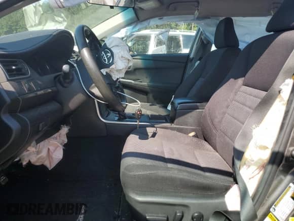 2017 Toyota Camry XLE z VIN 4T1BF1FK3HU703680, wystawiony jako Copart lot #80905295 z przebiegiem 61 366 mil mil oraz Szkoda całkowita • Salvage title. Historia ofert i sprzedaży dostępna na DreamBid. Obrazek 7.