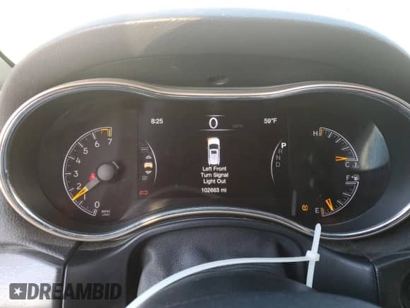 2017 Jeep Grand Cherokee Altitude z VIN 1C4RJFAG2HC646380, wystawiony jako Copart lot #81978695 z przebiegiem 102 663 mil mil oraz Szkoda całkowita • Salvage title. Historia ofert i sprzedaży dostępna na DreamBid. Obrazek 9.