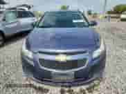 2014 Chevrolet Cruze 1LT z VIN 1G1PC5SB2E7342056, wystawiony jako Copart lot #81082455 z przebiegiem 137 244 mil mil oraz Szkoda całkowita • Salvage title. Historia ofert i sprzedaży dostępna na DreamBid. Obrazek 5.