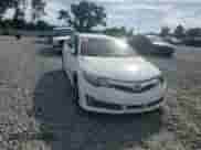 2013 Toyota Camry SE z VIN 4T1BF1FK8DU673053, wystawiony jako Copart lot #84384115 z przebiegiem Nie podano mil oraz Nie do naprawy • Non repairable. Historia ofert i sprzedaży dostępna na DreamBid. Obrazek 13.