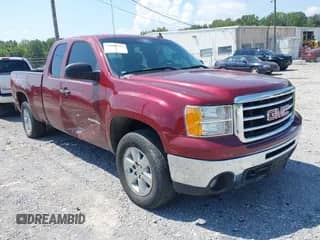 2013 GMC Sierra 1500 SLE z VIN 1GTR2VE74DZ243252, wystawiony jako IAAI lot #43004733 z przebiegiem 235 529 mil mil oraz . Historia ofert i sprzedaży dostępna na DreamBid. Obrazek 1.