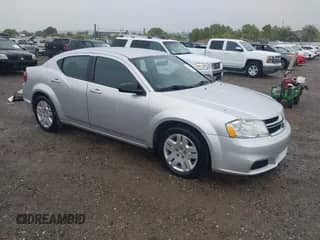 2011 Dodge Avenger Express z VIN 1B3BD4FBXBN543702, wystawiony jako IAAI lot #43236784 z przebiegiem 196 553 mil mil oraz . Historia ofert i sprzedaży dostępna na DreamBid. Obrazek 1.