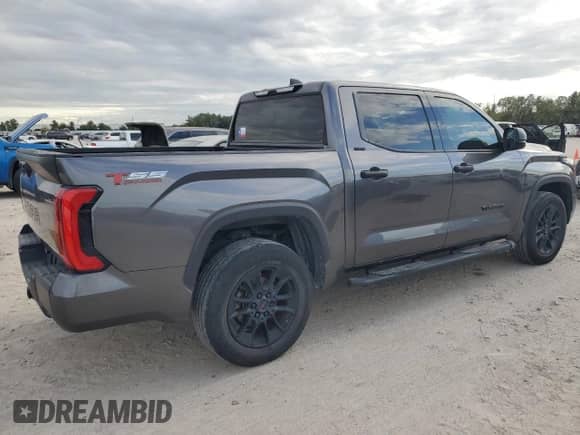 2022 Toyota Tundra SR5 с VIN 5TFLA5AB5NX015812, выставлен на аукционе Copart как лот 87409535 с пробегом 41 395 миль миль и Списание • Salvage title. История ставок и продаж доступна на DreamBid. Изображение 3.