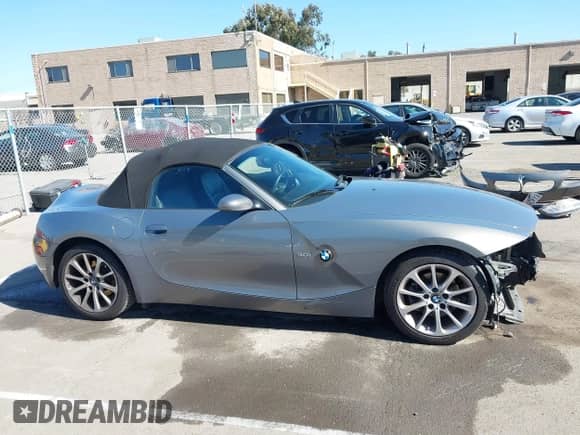 2007 BMW Z4 3.0i с VIN 4USBU33567LW70595, выставлен на аукционе IAAI как лот 41680666 с пробегом 89 840 миль миль и . История ставок и продаж доступна на DreamBid. Изображение 14.