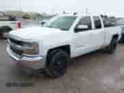 2018 Chevrolet Silverado 1500 LT z VIN 1GCVKREC7JZ352304, wystawiony jako IAAI lot #43422173 z przebiegiem 169 254 mil mil oraz . Historia ofert i sprzedaży dostępna na DreamBid. Obrazek 2.