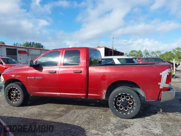 2012 Ram 1500 ST с VIN 1C6RD6FK7CS200462, выставлен на аукционе IAAI как лот 43546724 с пробегом 232 374 миль миль и . История ставок и продаж доступна на DreamBid. Изображение 14.