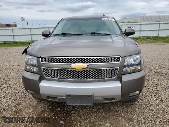 2011 Chevrolet Suburban LT z VIN 1GNSKJE35BR131457, wystawiony jako Copart lot #68172145 z przebiegiem 248 120 mil mil oraz Czysty tytuł • Clean title. Historia ofert i sprzedaży dostępna na DreamBid. Obrazek 5.