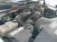 2002 Chevrolet Silverado 1500 z VIN 1GCEC14WX2Z146163, wystawiony jako IAAI lot #41520765 z przebiegiem 195 742 mil mil oraz . Historia ofert i sprzedaży dostępna na DreamBid. Obrazek 20.