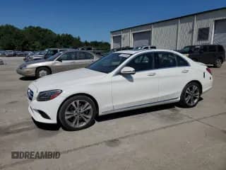 2020 Mercedes-Benz C 300 z VIN W1KWF8DB9LR570667, wystawiony jako Copart lot #70351355 z przebiegiem 95 471 mil mil oraz Szkoda całkowita • Salvage title. Historia ofert i sprzedaży dostępna na DreamBid. Obrazek 1.