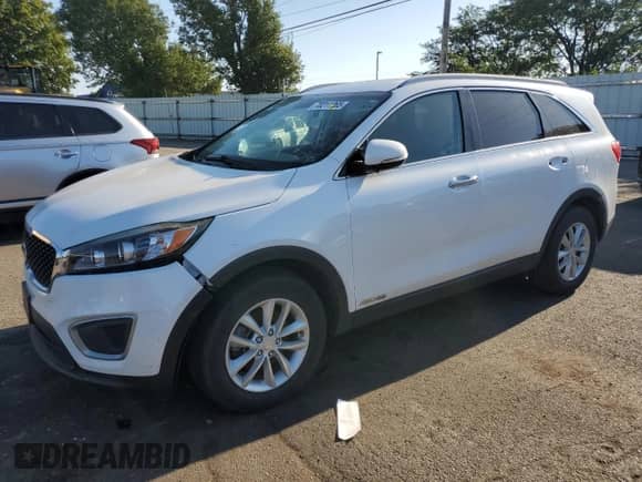2017 Kia Sorento LX with VIN 5XYPGDA54HG220193, listed as a Copart auction lot 70211065 with 131,049 mi miles and Clean title. Bid and sale history available at DreamBid. Image 1.