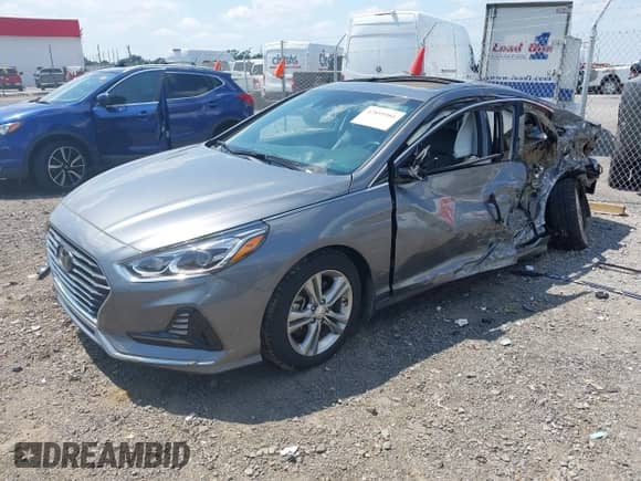 2018 Hyundai Sonata Limited with VIN 5NPE34AF4JH642619, listed as a IAAI auction lot 42895981 with 38,175 mi miles and . Bid and sale history available at DreamBid. Image 2.
