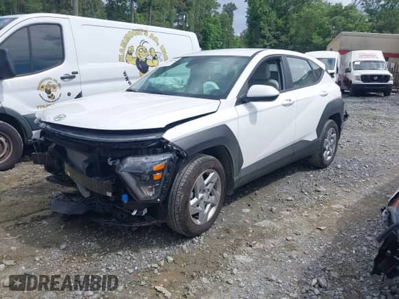 2025 Hyundai Kona SE с VIN KM8HA3AB7SU234497, выставлен на аукционе IAAI как лот 42198336 с пробегом 7 651 миль миль и . История ставок и продаж доступна на DreamBid. Изображение 18.