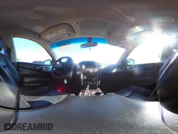 2014 Nissan Pathfinder S z VIN 5N1AR2MN5EC734033, wystawiony jako IAAI lot #42288433 z przebiegiem 96 280 mil mil oraz . Historia ofert i sprzedaży dostępna na DreamBid. Obrazek 18.