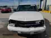 2002 Chevrolet S-10 LS with VIN 1GCCS19W028105601, listed as a Copart auction lot 70486205 with 92,924 mi miles and Salvage title. Bid and sale history available at DreamBid. Image 5.