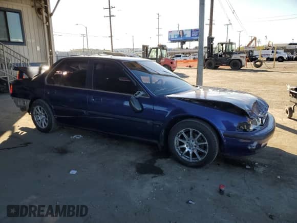 1990 Honda Accord LX z VIN JHMCB765XLC127200, wystawiony jako Copart lot #80770574 z przebiegiem 142 628 mil mil oraz Szkoda całkowita • Salvage title. Historia ofert i sprzedaży dostępna na DreamBid. Obrazek 4.