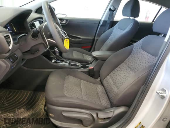 2018 Hyundai Ioniq Blue с VIN KMHC65LC2JU088750, выставлен на аукционе Copart как лот 57034334 с пробегом 122 031 миль миль и Списание • Salvage title. История ставок и продаж доступна на DreamBid. Изображение 7.