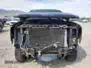 2015 Chevrolet Silverado 2500HD LTZ z VIN 1GC1KWE86FF110363, wystawiony jako Copart lot #71321545 z przebiegiem Nie podano mil oraz Szkoda całkowita • Salvage title. Historia ofert i sprzedaży dostępna na DreamBid. Obrazek 5.