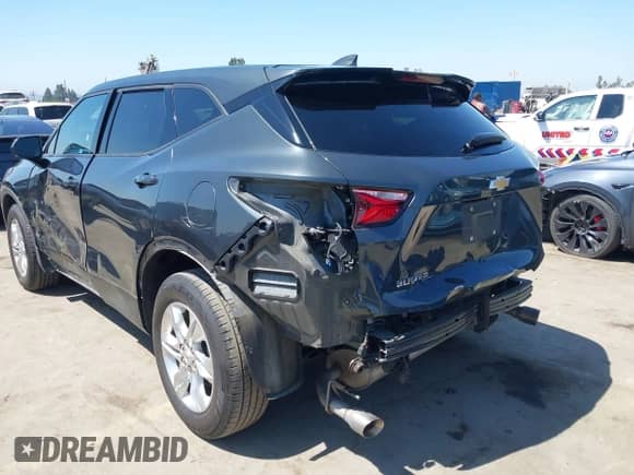 2020 Chevrolet Blazer LT with VIN 3GNKBCRS2LS579974, listed as a IAAI auction lot 42894566 with 83,751 mi miles and . Bid and sale history available at DreamBid. Image 3.