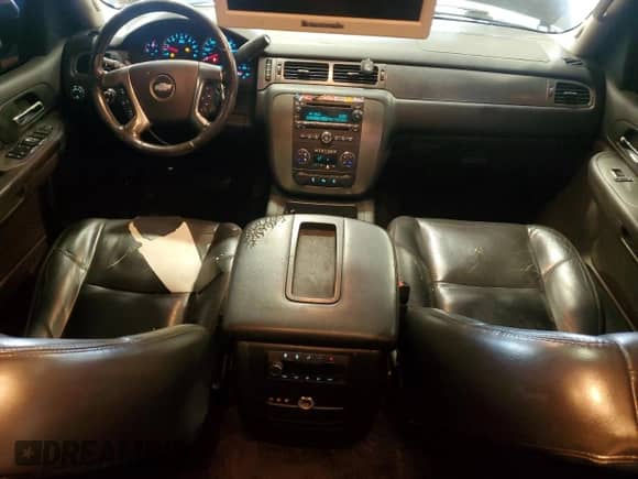2007 Chevrolet Suburban LT с VIN 3GNFK16337G282112, выставлен на аукционе Copart как лот 80829135 с пробегом 220 208 миль миль и Списание • Salvage title. История ставок и продаж доступна на DreamBid. Изображение 8.