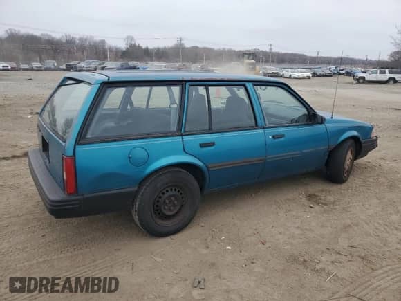 1993 Chevrolet Cavalier с VIN 1G1JC8444P7213714, выставлен на аукционе Copart как лот 43815125 с пробегом 226 411 миль миль и Списание • Salvage title. История ставок и продаж доступна на DreamBid. Изображение 3.