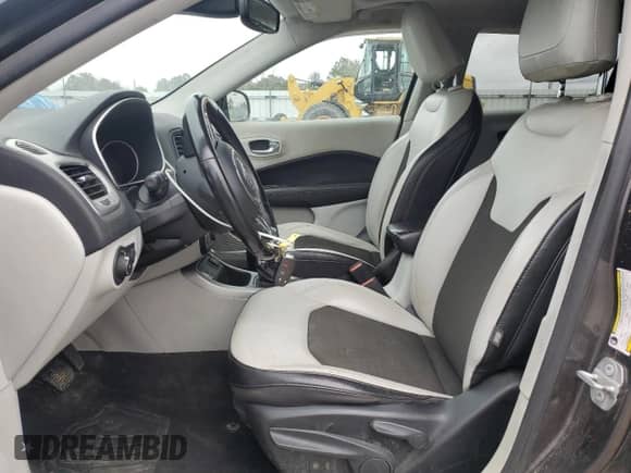 2020 Jeep Compass Latitude с VIN 3C4NJCBB4LT256748, выставлен на аукционе Copart как лот 47537325 с пробегом 185 504 миль миль и Чистый • Clean title. История ставок и продаж доступна на DreamBid. Изображение 7.